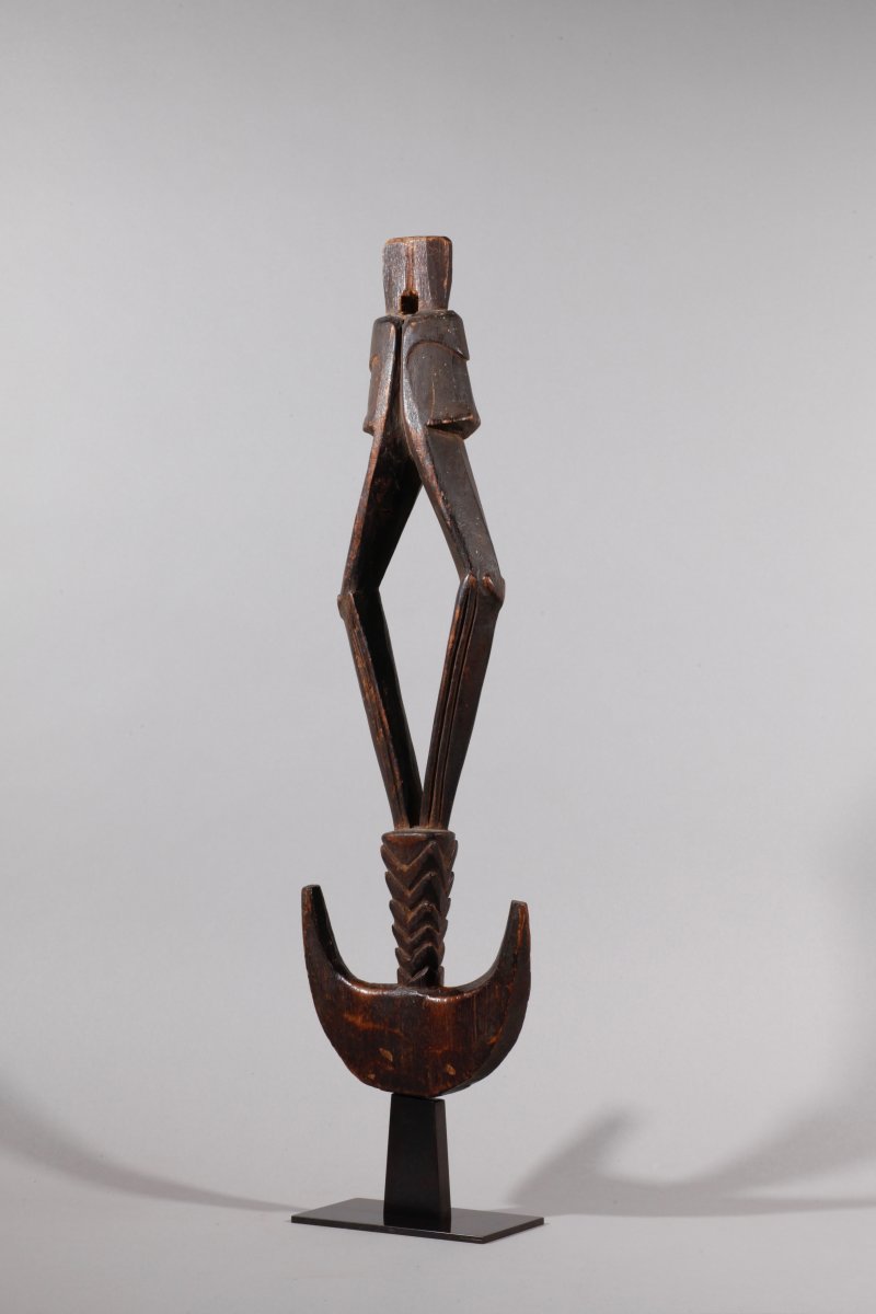 Suspension Hook - Middle Sepik Area-photo-1