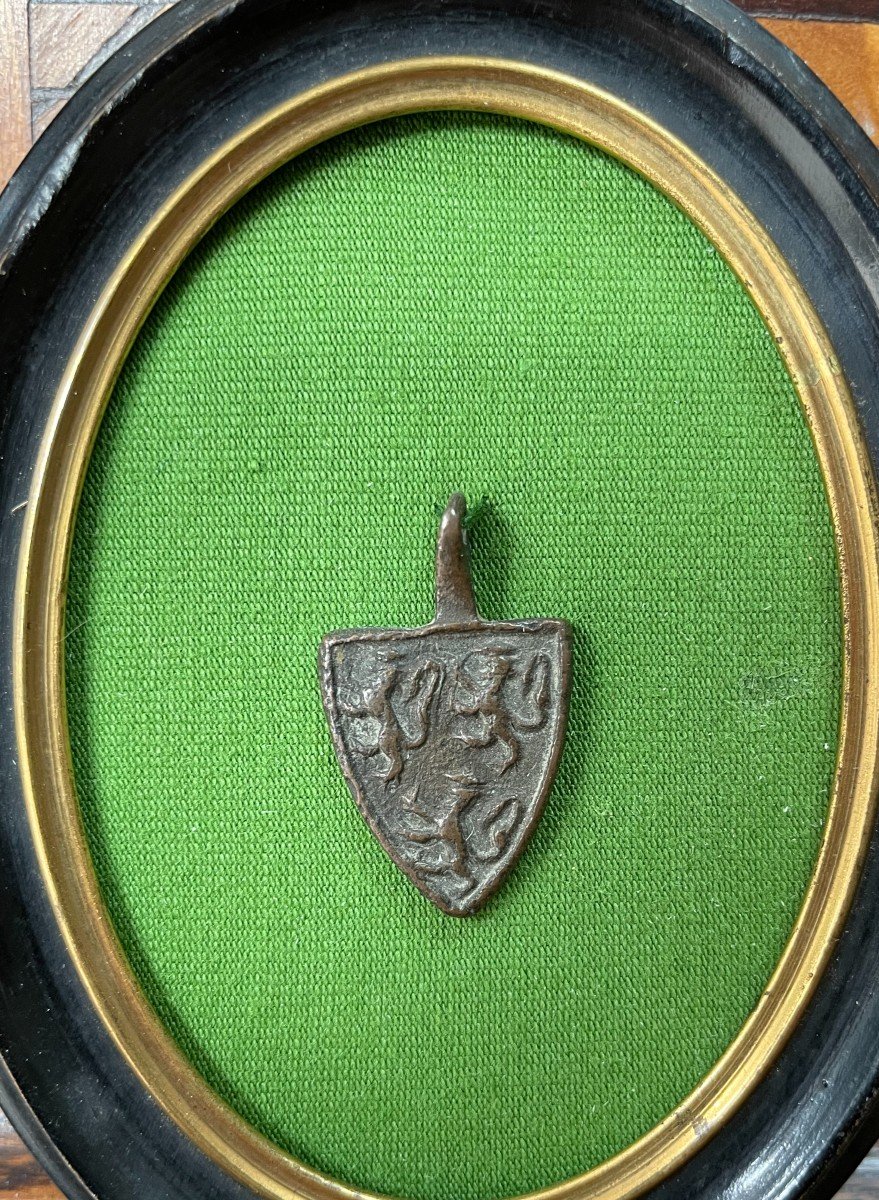 Bronze Vervelle, Forming A Coat Of Arms With Three Rampant Lions, 14th Century-photo-3