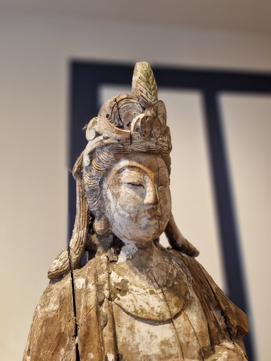 China - Wooden Guanyin - Late Qing Dynasty.-photo-2