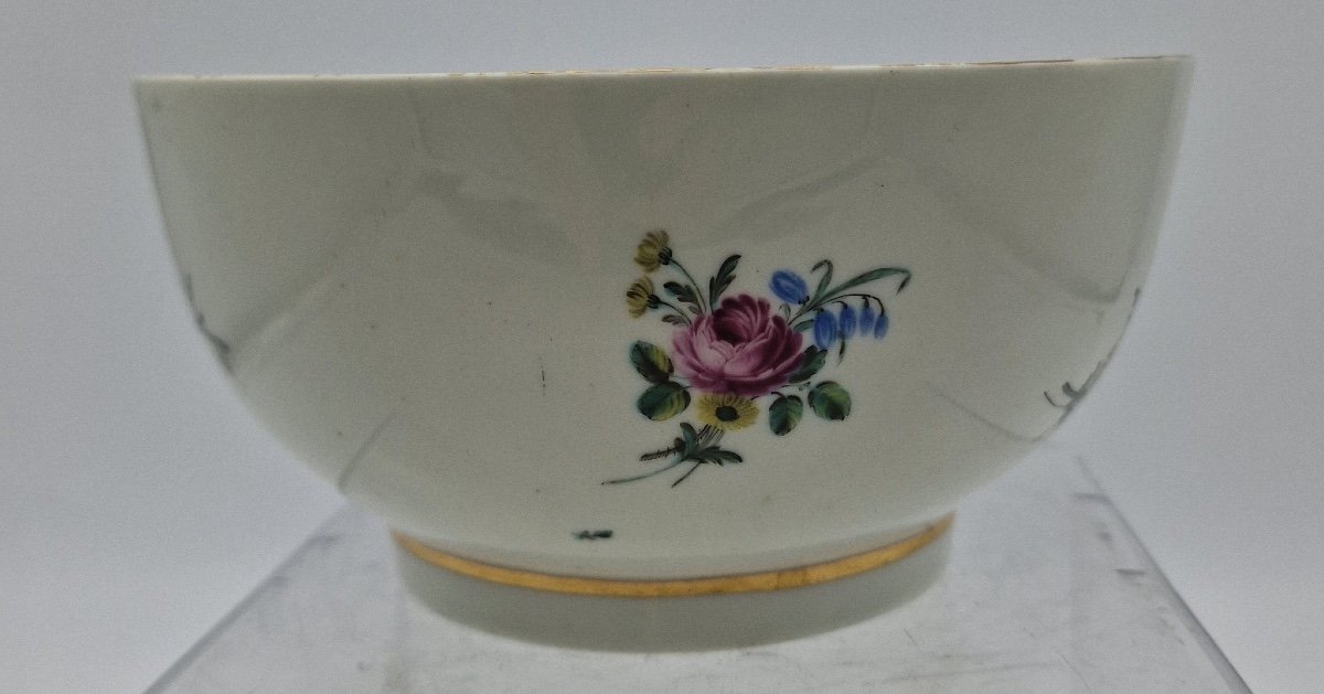 Cream Bowl In Soft Porcelain From Tournai With Floral Decor In Polychrome And Gold. 18th.-photo-3