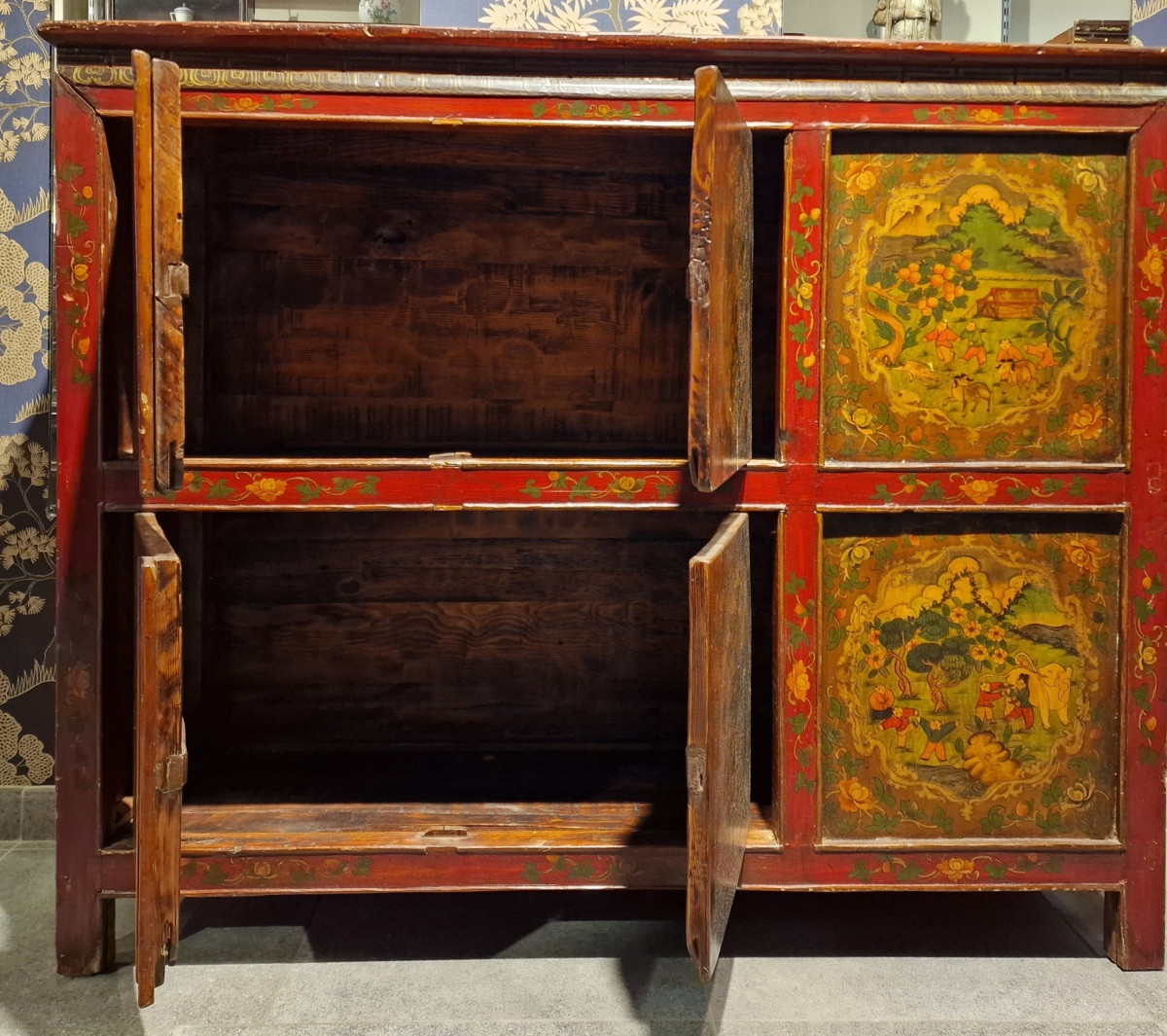 Tibet – Cabinet With Lake Decor And Figures – 4 Doors – 19th Century.-photo-1