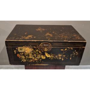 China - Chest With Painted Decor On Fabric - Qing Dynasty - 19th.