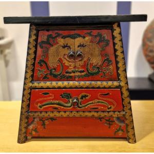 Tibet - Small Cabinet Decorated With Chimera And Tigers - 20th Century.