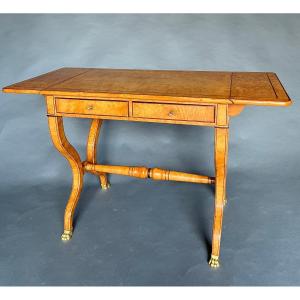 Table - bureau à volets d'Epoque Charles X par Lesage en frêne