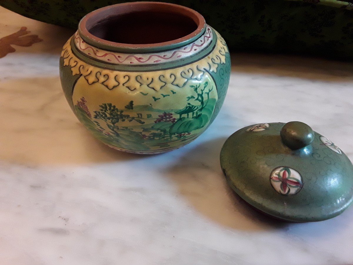 China Enameled Yixing Stoneware Covered Pot 19th Century-photo-2