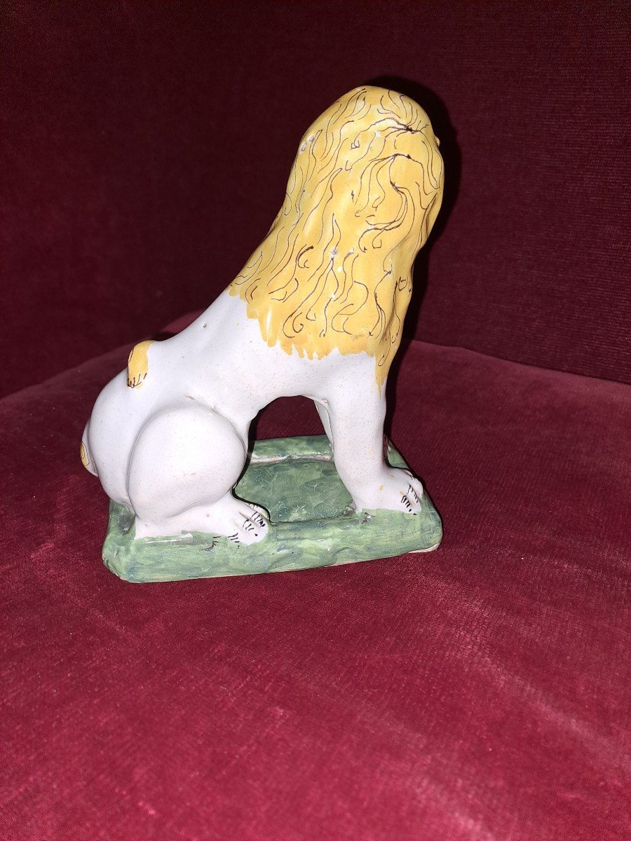 Lunéville Lion In Polychrome Earthenware From The 18th Century -photo-3