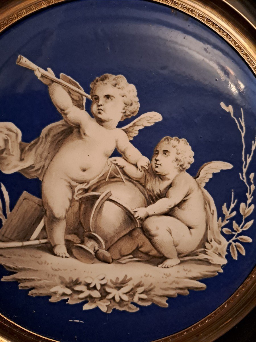 Peinture Sur Porcelaine  Grisaille Sur Fond Bleu Céleste Allégorie  époque Fin Du 19e Siecle-photo-2