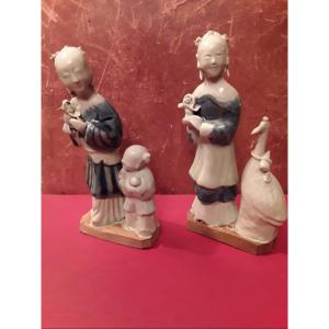 Chine 2 Statuettes Porcelaine Celadon  Période Qing Milieu Du 18e Siècle Qianlong  (1735-1796) 