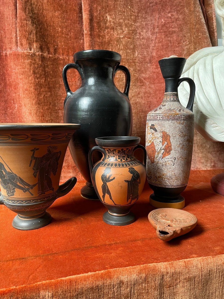 Beautiful Lot Of 4 Vases And A Greek Oil Lamp