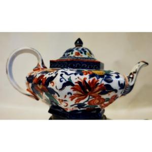 Elegant China Porcelain Teapot