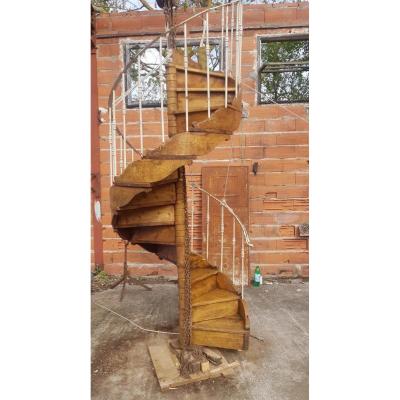 Spiral Staircase In Wood And Metal