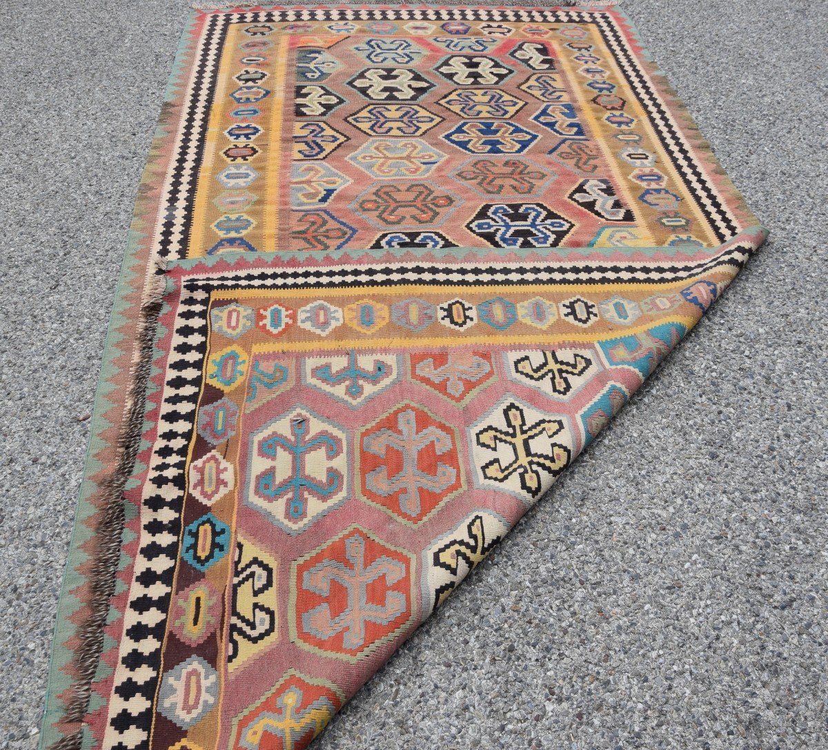 Rug Kilim Made By The Gashgai Tribes.  1.60 X 2.95 Meters -photo-3