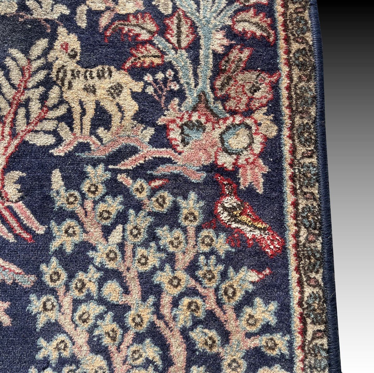 Iran Ghoum Oriental Rug: 1.70 X 0.96 Meters, Wool And Silk-photo-1