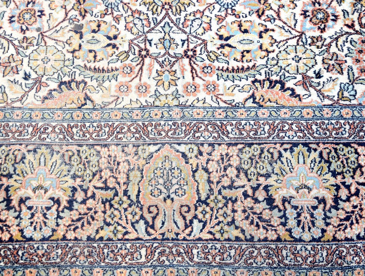 Kashmir Silk Oriental Rug: 1.68 X 2.63 Meters -photo-4