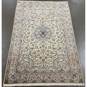 Oriental Rug Iran Nain Wool And Silk: 1.35 X 2.05 Meters