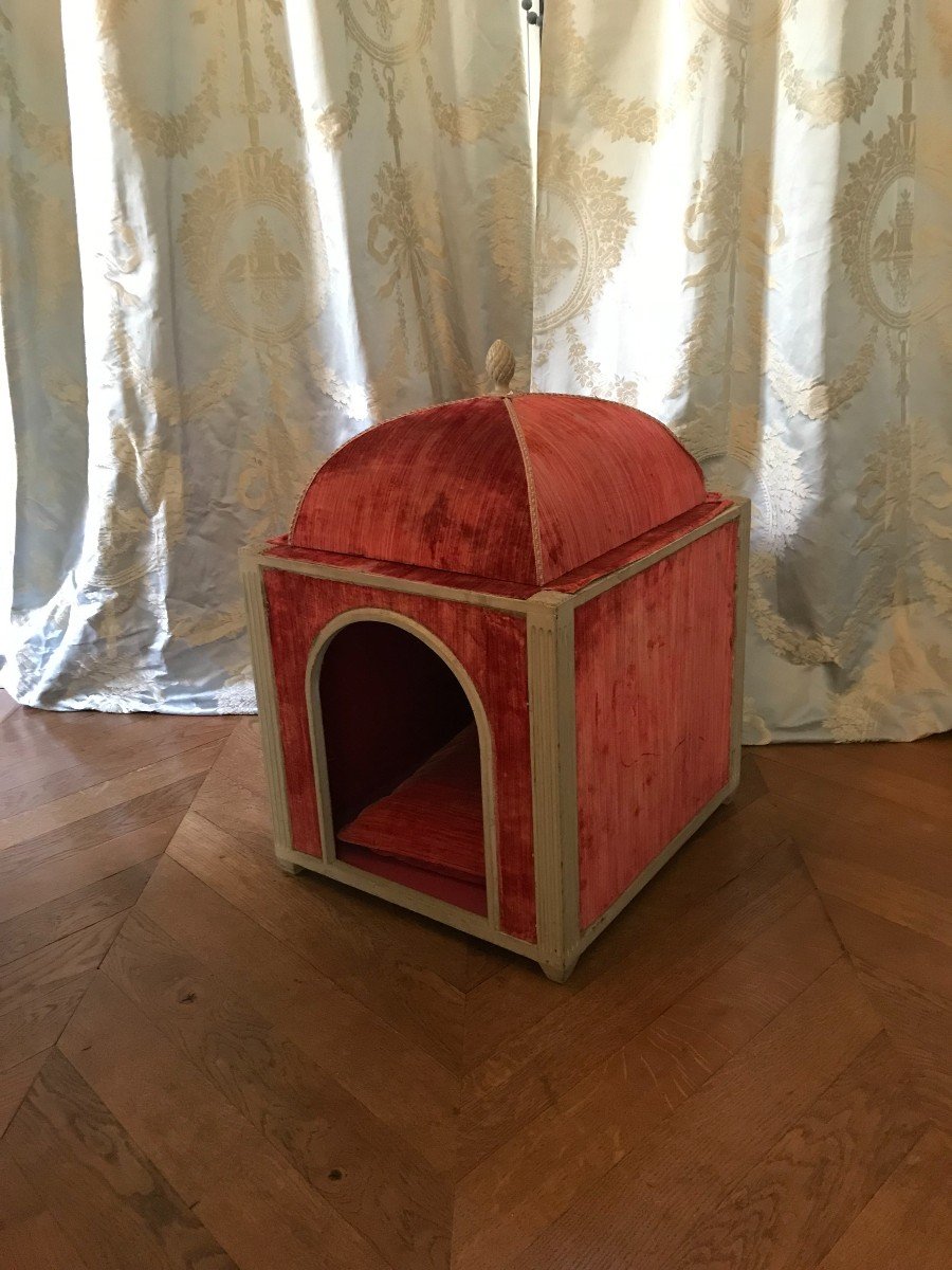 Louis XVI Style Dog House-photo-1