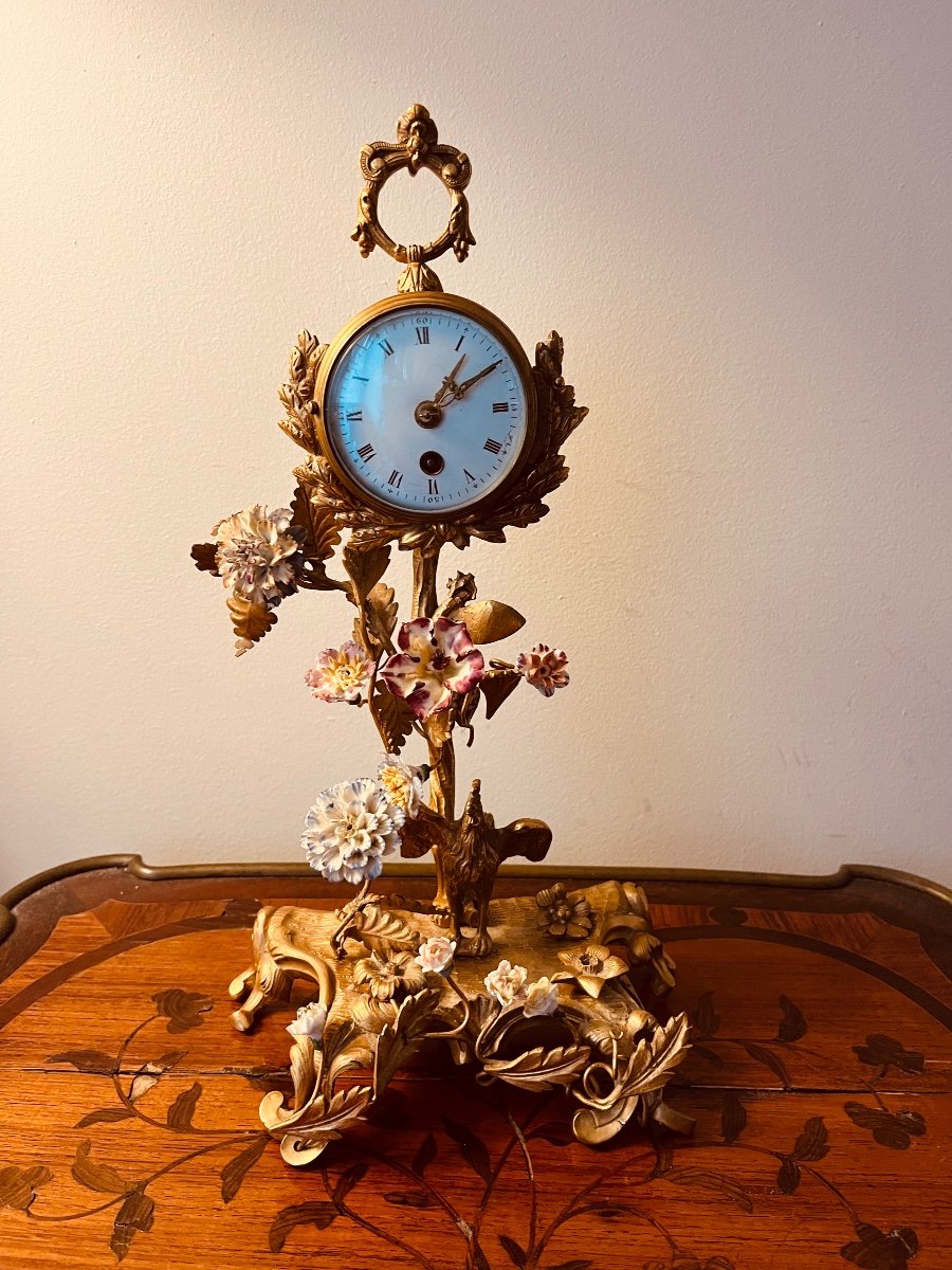 Gilt Bronze Rocaille Clock With Rooster And Soft Paste Flower 18th Century -photo-7