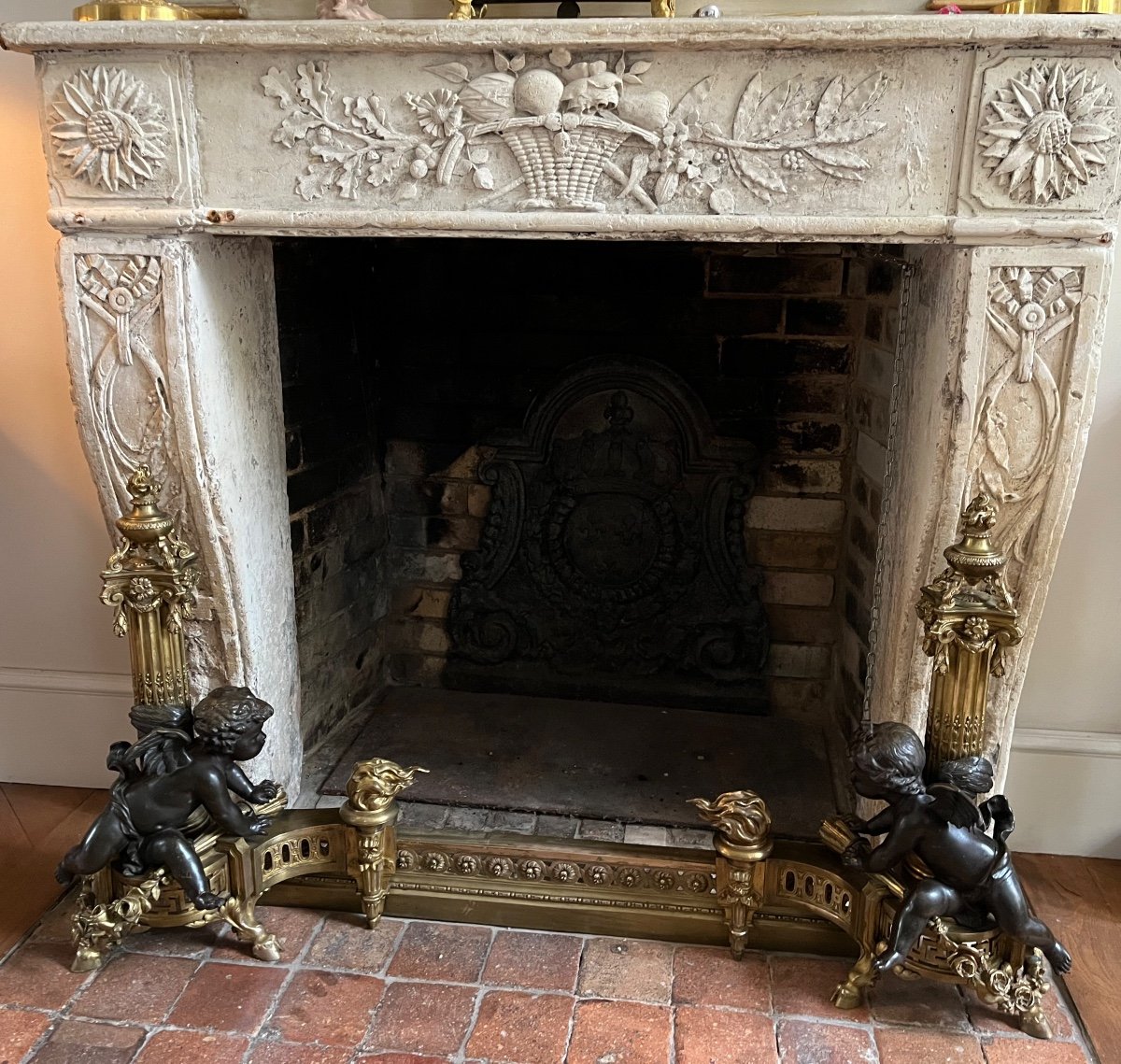 19th Century Bronze Fireplace Bar With Cherub Decor-photo-1