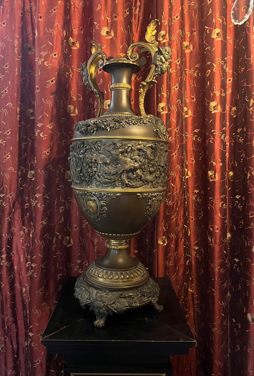 Vase En Bronze à Trois Patines d’époque NIII