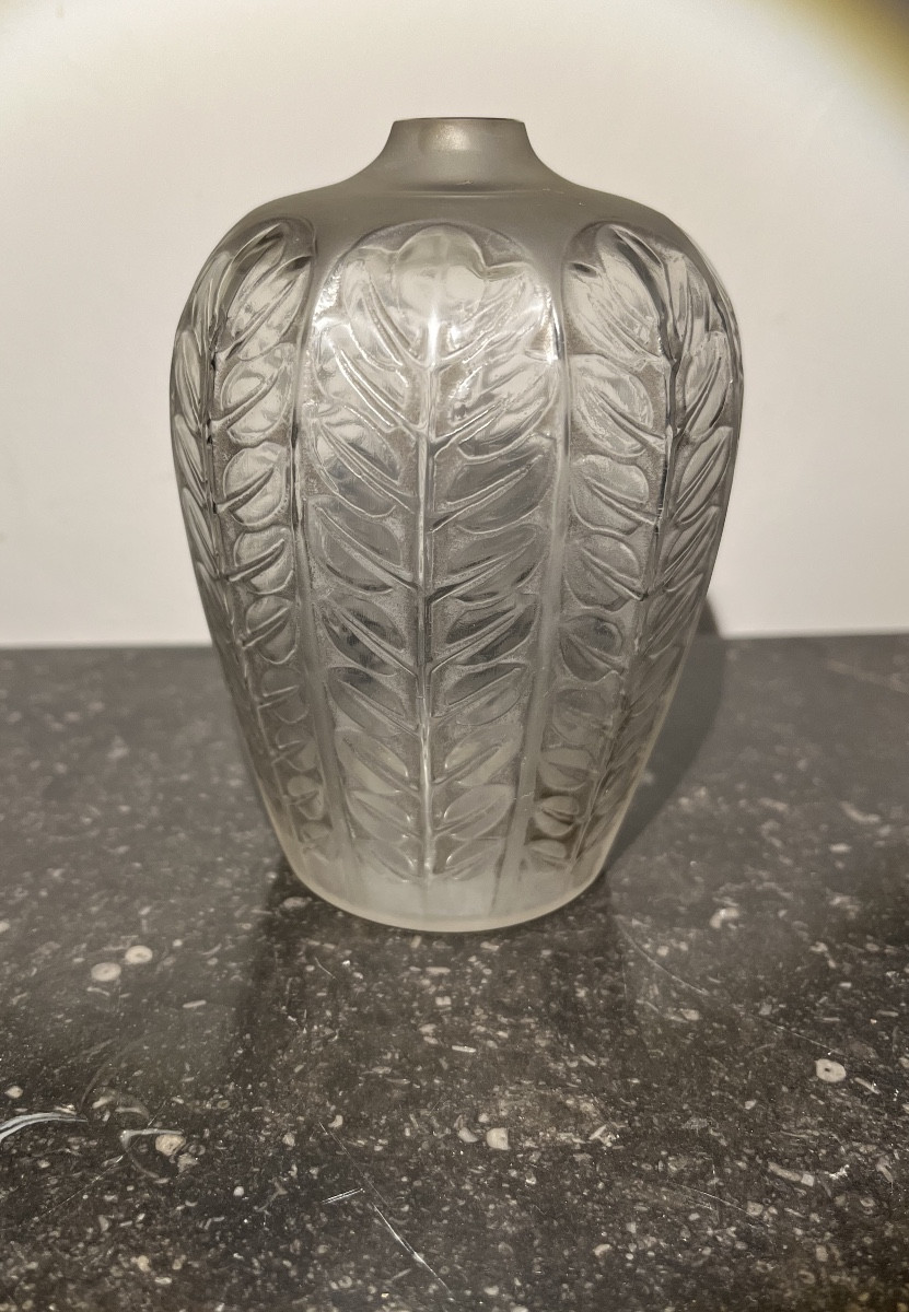 Vase René Lalique  Modèle - Tournai  1924-1928