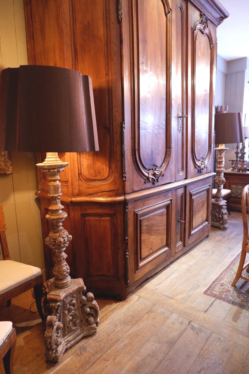 Grand Meuble De Boiserie à 4 Portes En Noyer Sculpté-photo-4