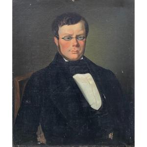 Ecole Française Du XIXème Siècle. Portrait D’homme Aux Lunettes. Huile Sur Toile.