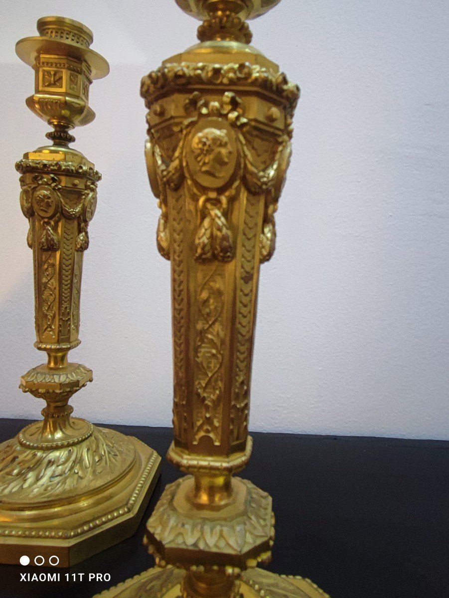 Pair Of Louis 16 Medallion Candlesticks-photo-3