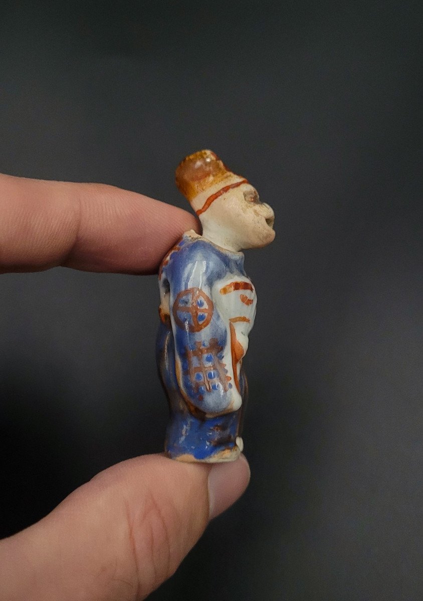 Netsuke - Monkey Disguised As A Sambaso Dancer - Porcelain - Late 19th Century-photo-3