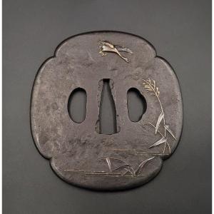 Tsuba - Oie En Vol Parmi Les Roseaux - Fer Et Shibuichi - Mokko Gata - Période Edo