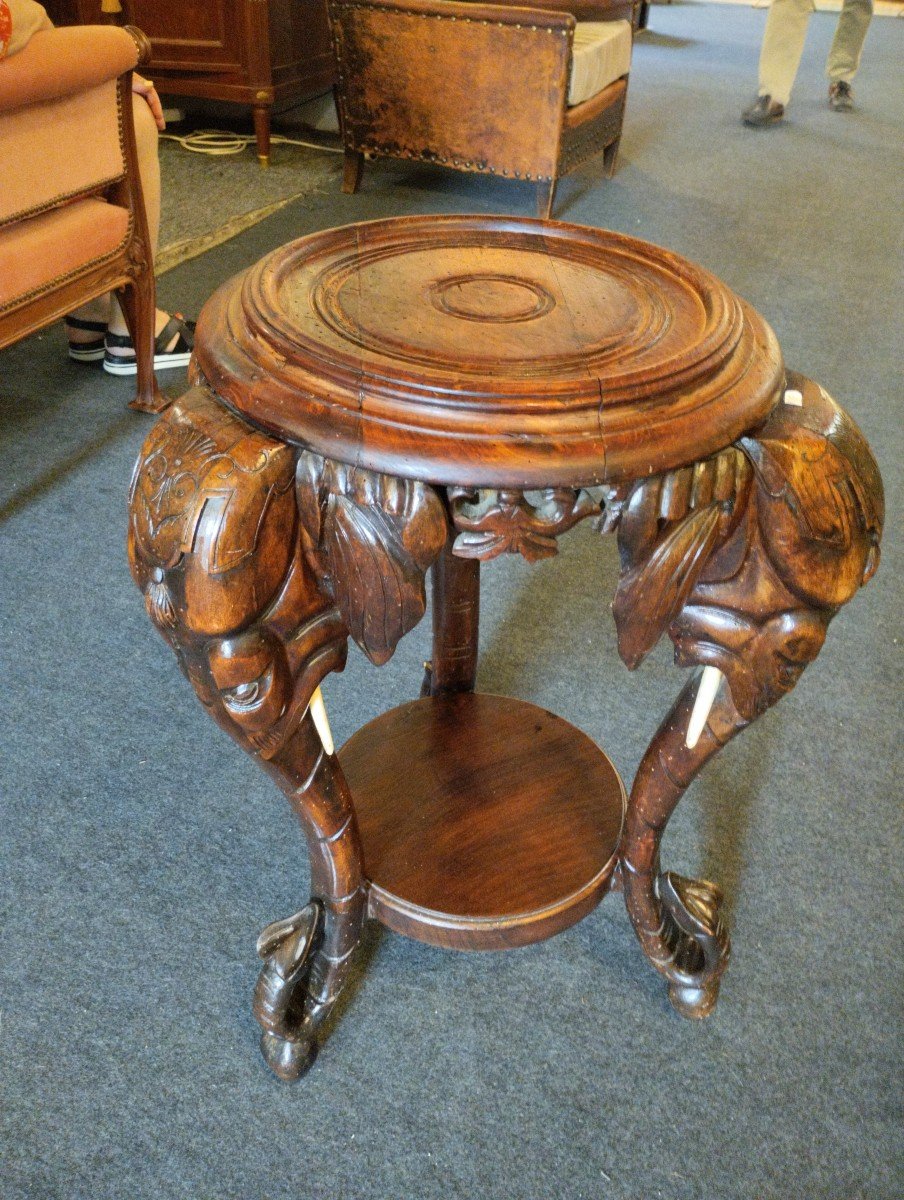 Bolster - Walnut - Tripod - Louis Majorelle - Elephant Heads - C. 1880.-photo-2