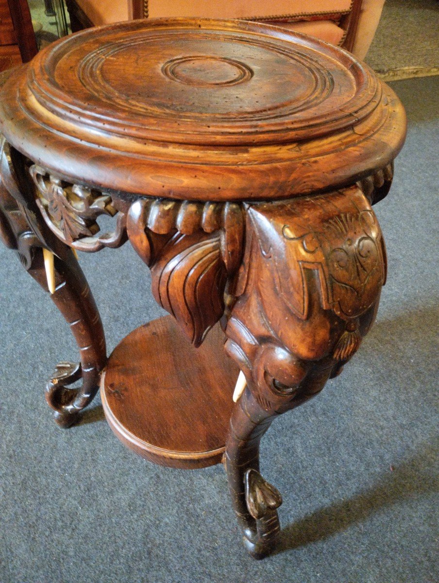 Bolster - Walnut - Tripod - Louis Majorelle - Elephant Heads - C. 1880.-photo-4