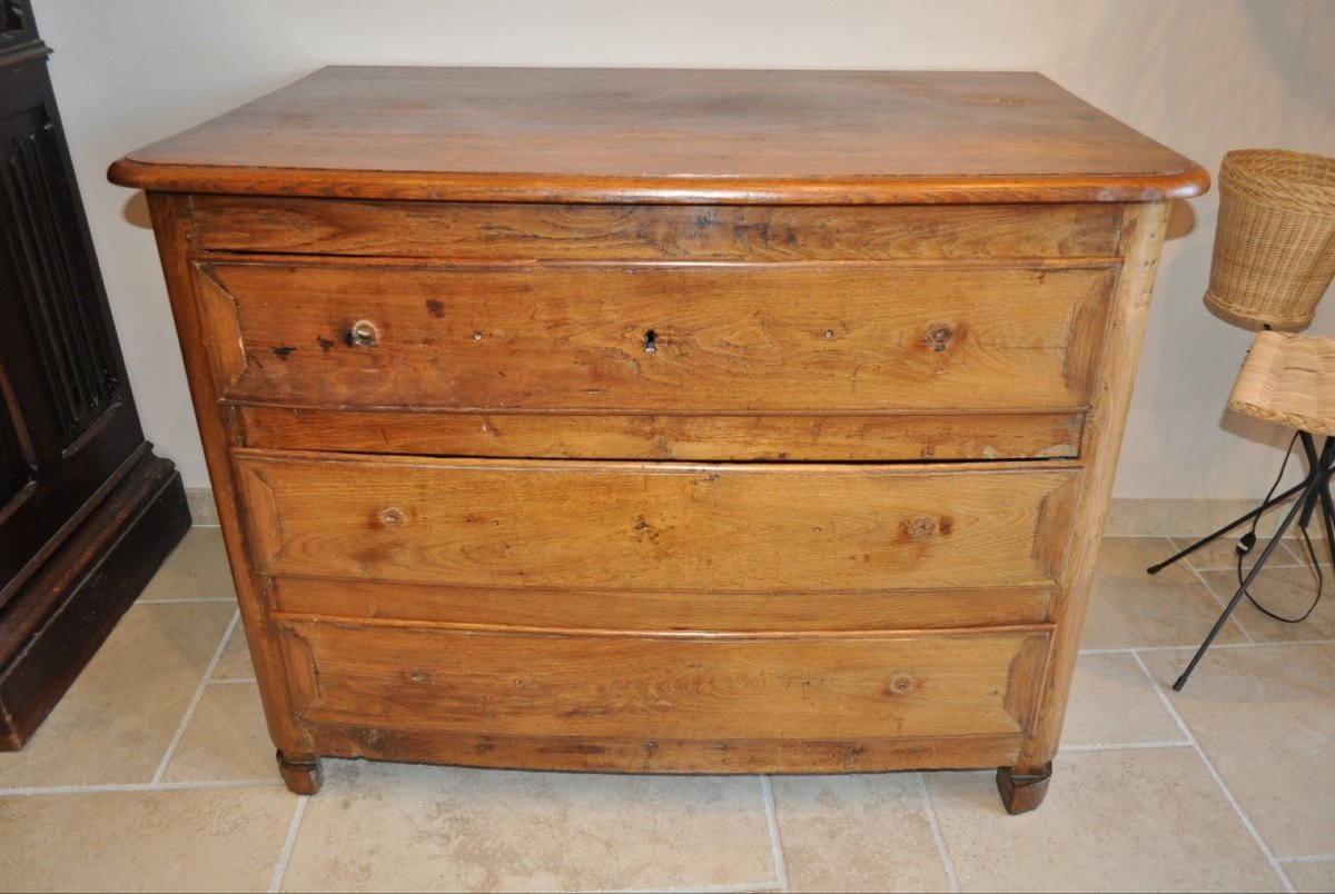 Petite Commode galbée ancienne d'époque Louis XIV  Régence En Chêne  Début 18ème A restaurer