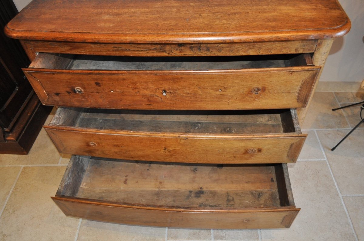 Small Antique Curved Chest Of Drawers From The Louis XIV Regency Period In Oak, Early 18th Century, To Be Restored-photo-3