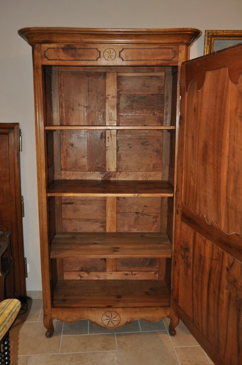 Antique Louis XV Bonnetière In Solid Walnut From The 19th Century, 1-door Wardrobe, Antique Furniture -photo-2