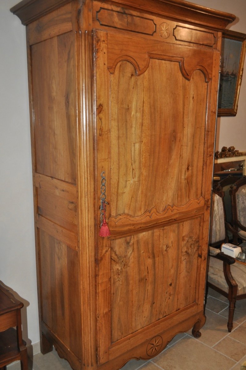 Antique Louis XV Bonnetière In Solid Walnut From The 19th Century, 1-door Wardrobe, Antique Furniture -photo-3