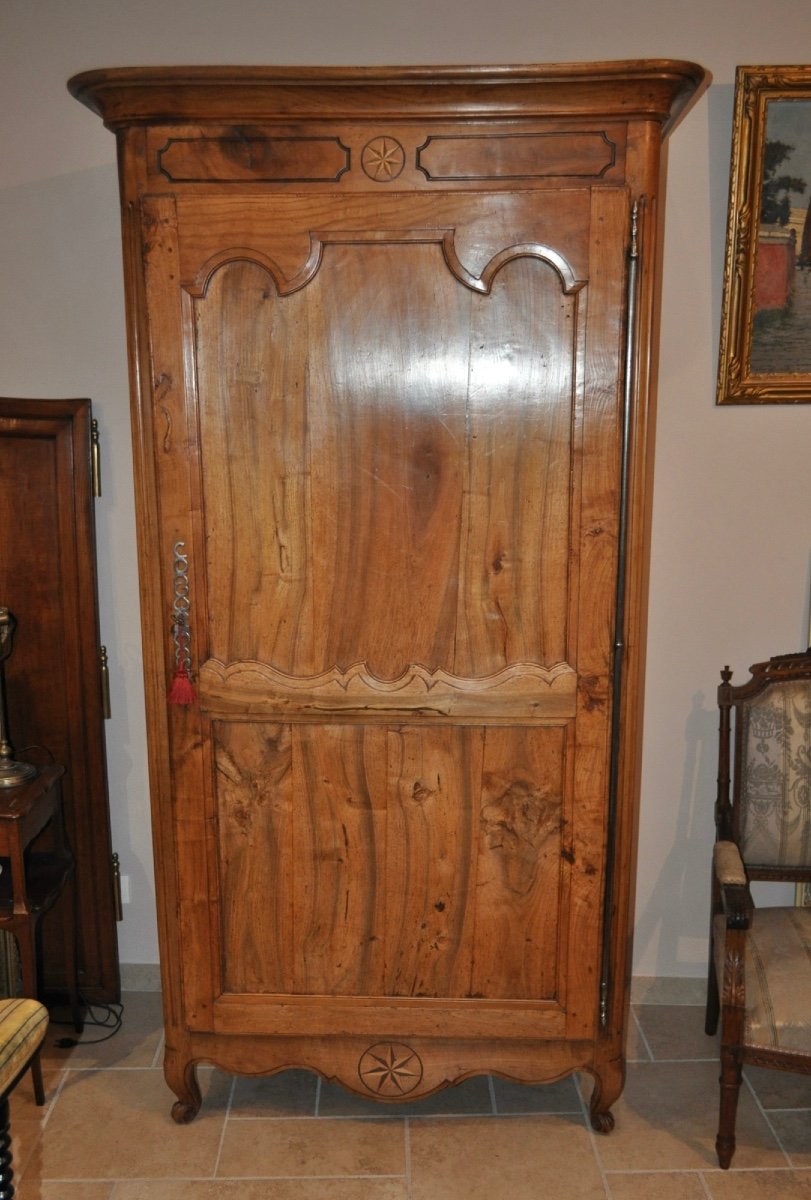 Antique Louis XV Bonnetière In Solid Walnut From The 19th Century, 1-door Wardrobe, Antique Furniture 