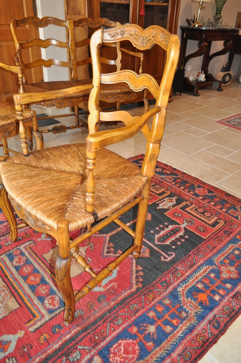 Antique Louis XV Provencal Walnut Living Room Pair Of 19th Century Radassier Straw Armchairs -photo-7