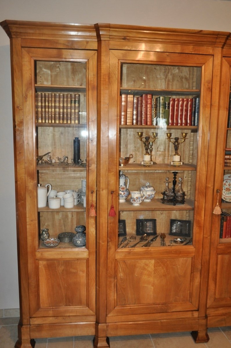 Large Antique Display Cabinet Or Bookcase With 3 Doors In Blond Walnut From The Louis Philippe Period, 19th Century-photo-4