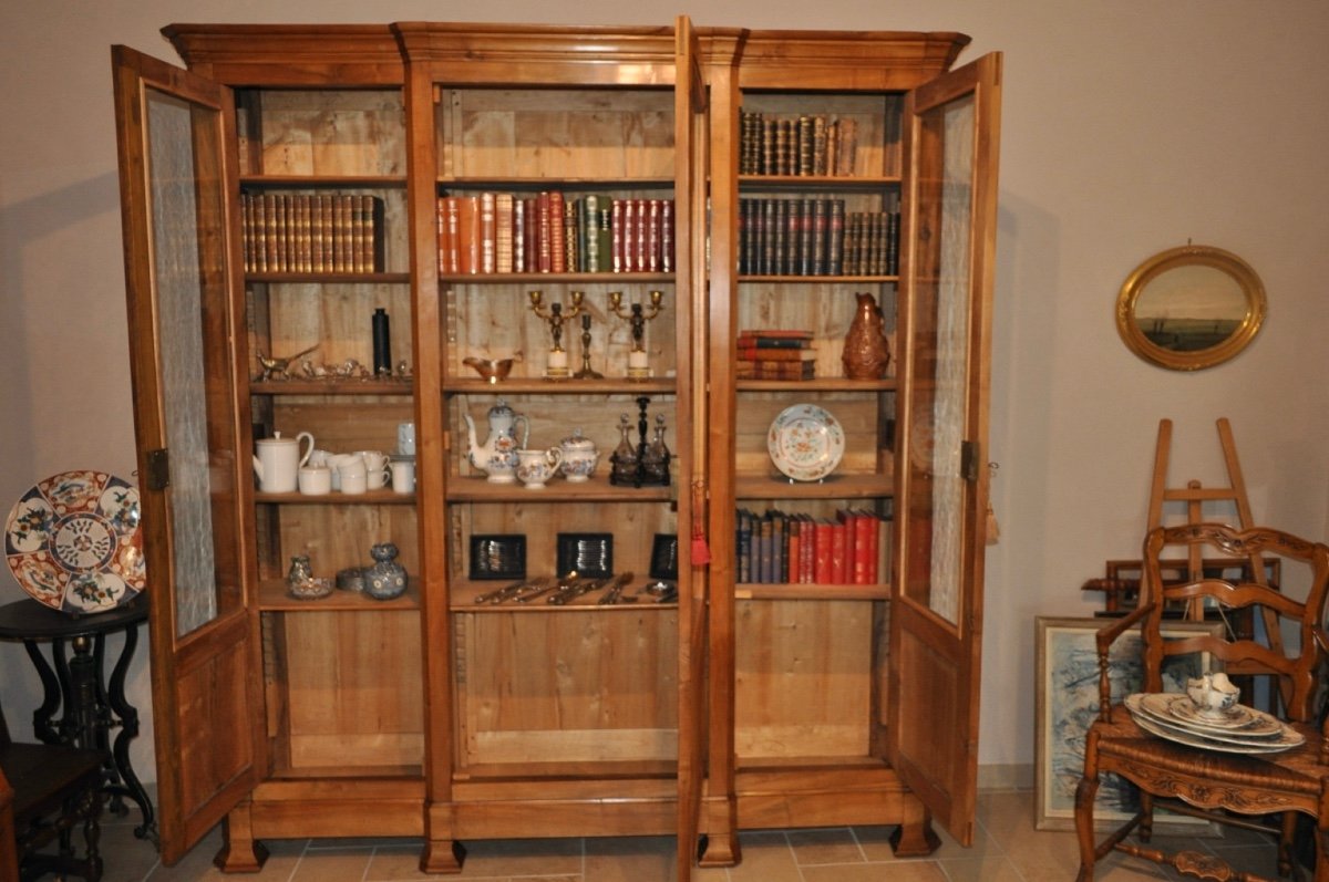 Large Antique Display Cabinet Or Bookcase With 3 Doors In Blond Walnut From The Louis Philippe Period, 19th Century-photo-4