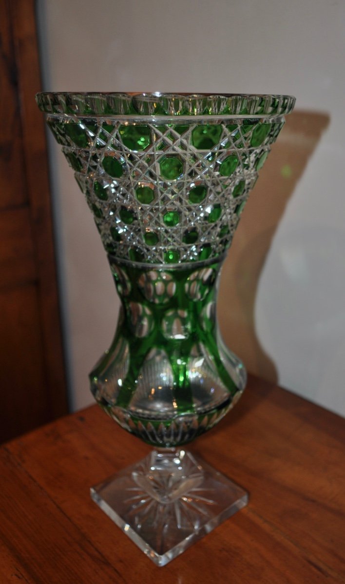 Large Medici Vase In Double Cut Green Crystal Unsigned ... St Louis?-photo-3