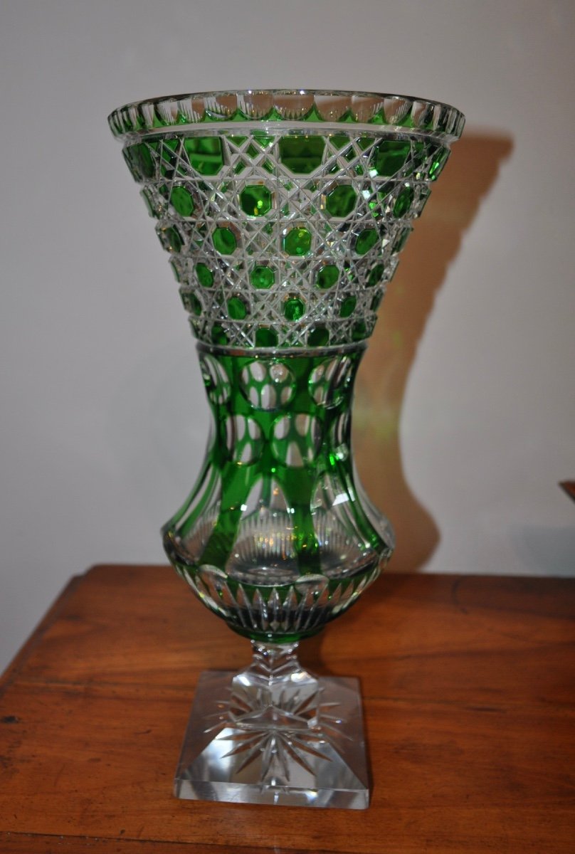 Large Medici Vase In Double Cut Green Crystal Unsigned ... St Louis?