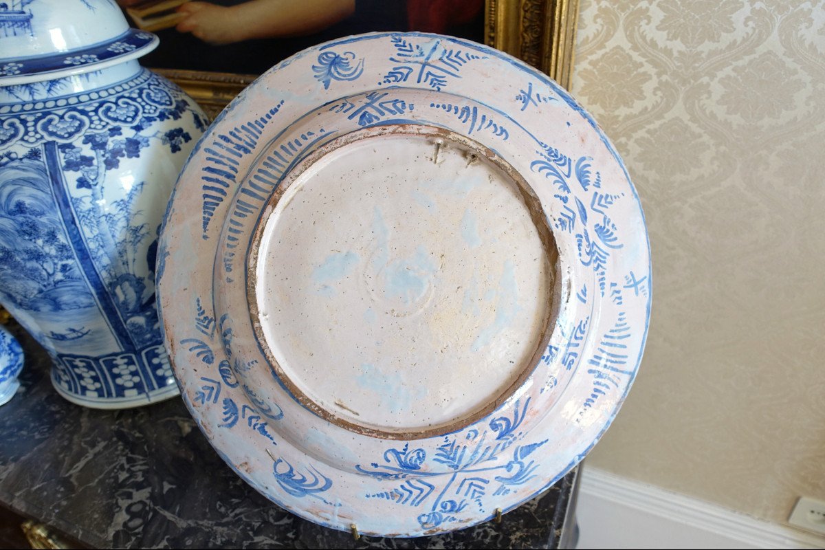 Large 17th Century Nevers Earthenware Hunting Dish, Circa 1660-photo-4