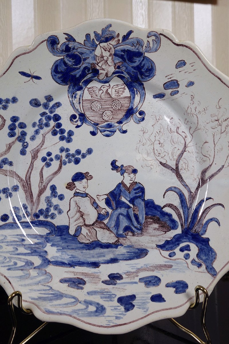 Pair Of Earthenware Plates With Chinese Decor And Coat Of Arms - Nevers - 18th Century - 18th Century-photo-1