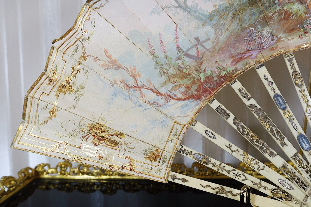 Old 19th Century Fan. Rare Engraved, Chiseled, Pierced Frame Painted With Wedgwood Medallion-photo-3