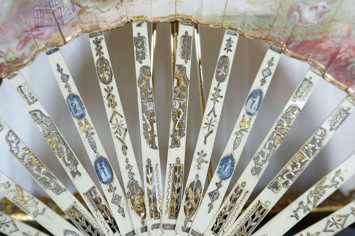 Old 19th Century Fan. Rare Engraved, Chiseled, Pierced Frame Painted With Wedgwood Medallion-photo-3