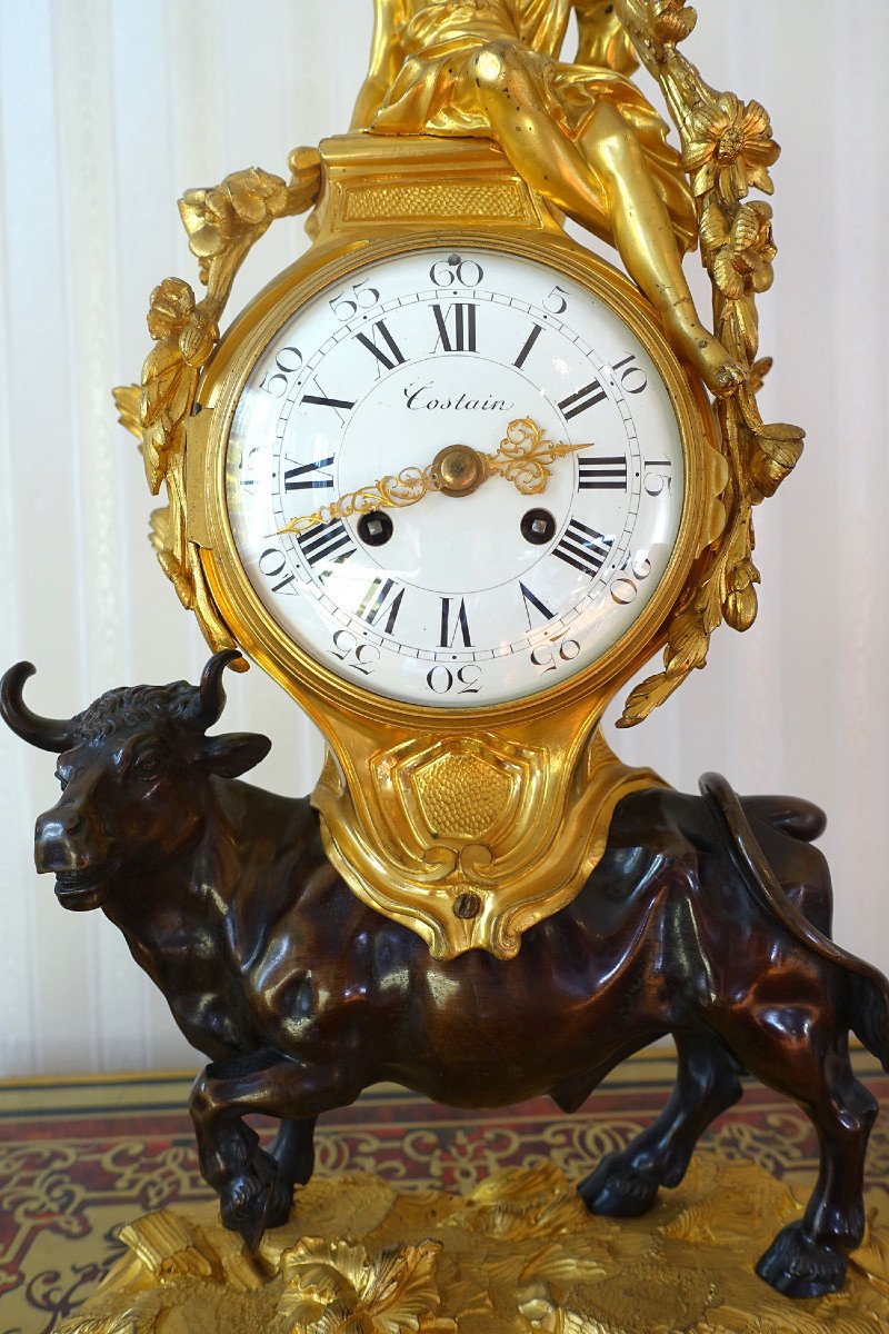 Louis XV Clock In Gilt Bronze And Brown Patina With Bull - The Rape Of Europa - Circa 1870-photo-1