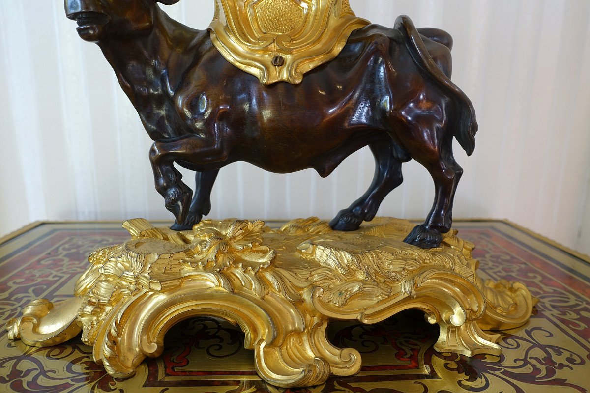 Louis XV Clock In Gilt Bronze And Brown Patina With Bull - The Rape Of Europa - Circa 1870-photo-3