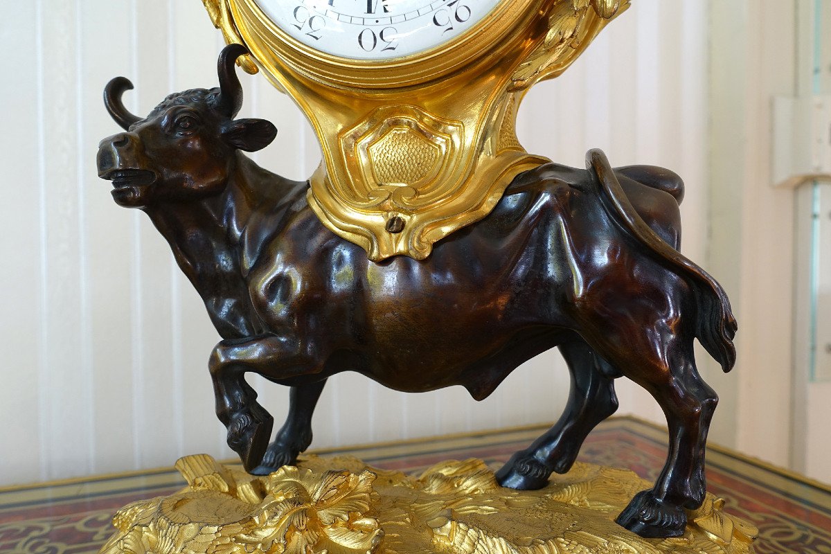 Louis XV Clock In Gilt Bronze And Brown Patina With Bull - The Rape Of Europa - Circa 1870-photo-4