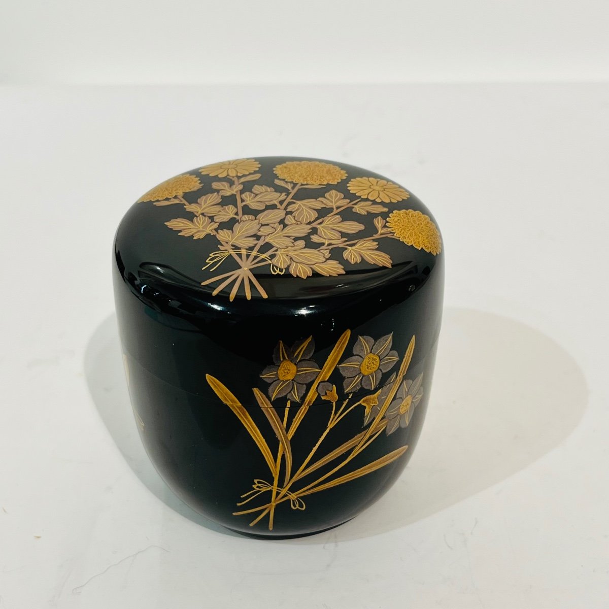 Natsume Japanese Lacquered Tea Box Bouquets - Japan