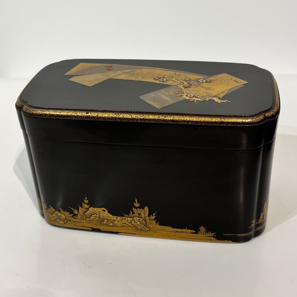 Japanese Lacquered Box And Its Tray Edo - Japan-photo-2